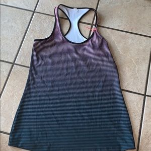 Lululemon tank